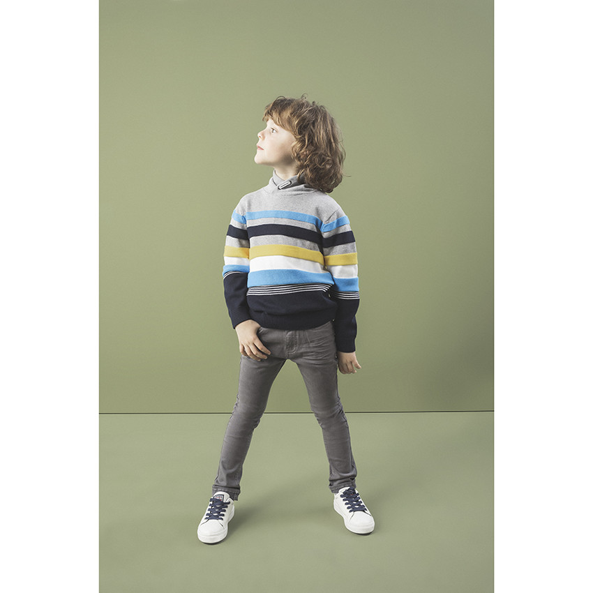 Πλεκτό με κρουαζέ λαιμό και φαρδιές λωρίδες σε αντίθεση 