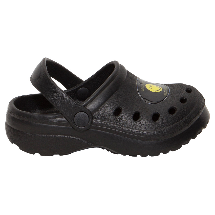 Διάτρητα σαμπό με μπάλωμα ©Smiley 