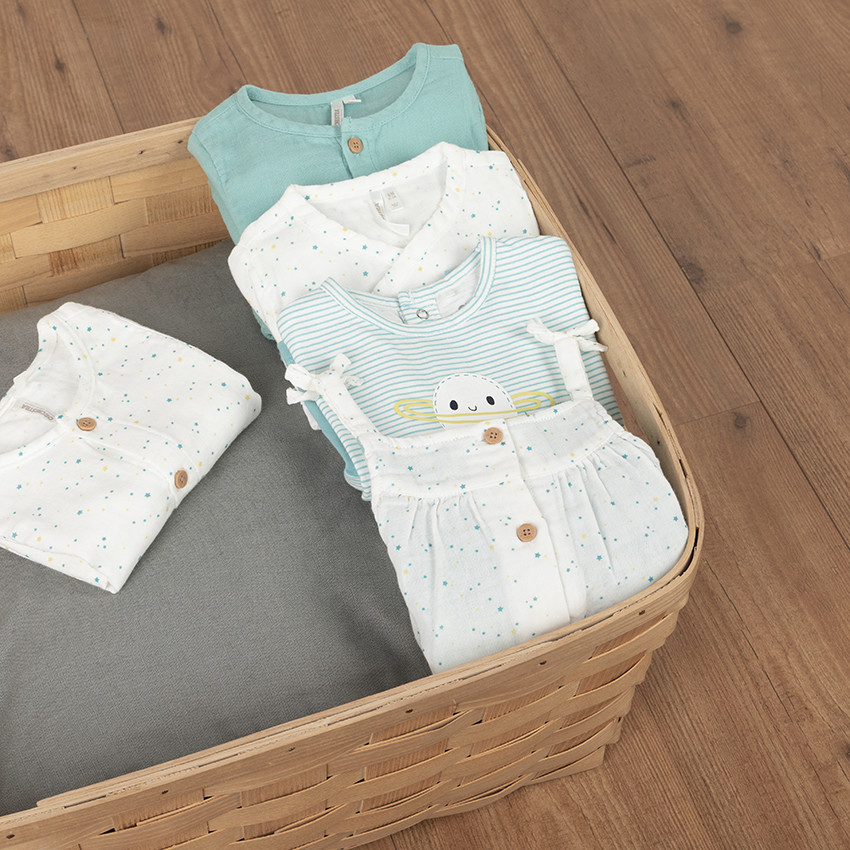 Σύνολο με εμπριμέ ζακετάκι και μονόχρωμο παντελόνι  Additional Σύνολο με εμπριμέ ζακετάκι και μονόχρωμο παντελόνι