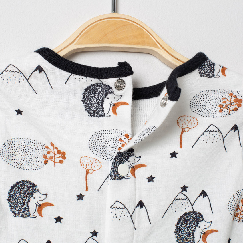 Ensemble salopette en maille twistée et t-shirt imprimé hérissons  Additional Ensemble salopette en maille twistée et t-shirt imprimé hérissons