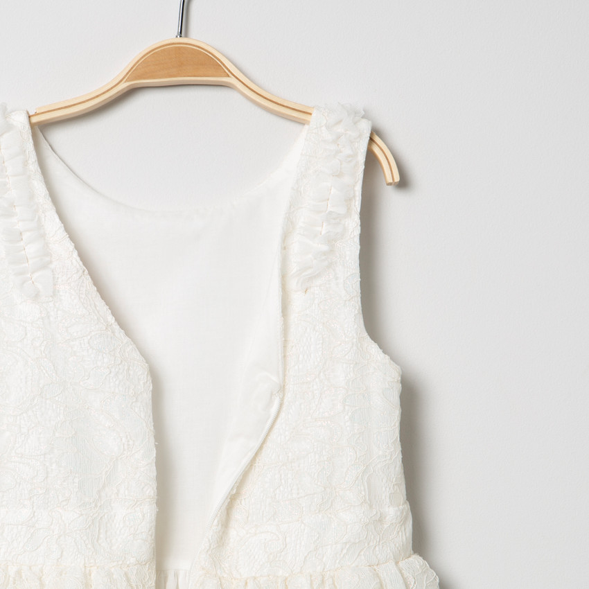 Γιορτινό  φόρεμα με δαντέλα και τούλι 