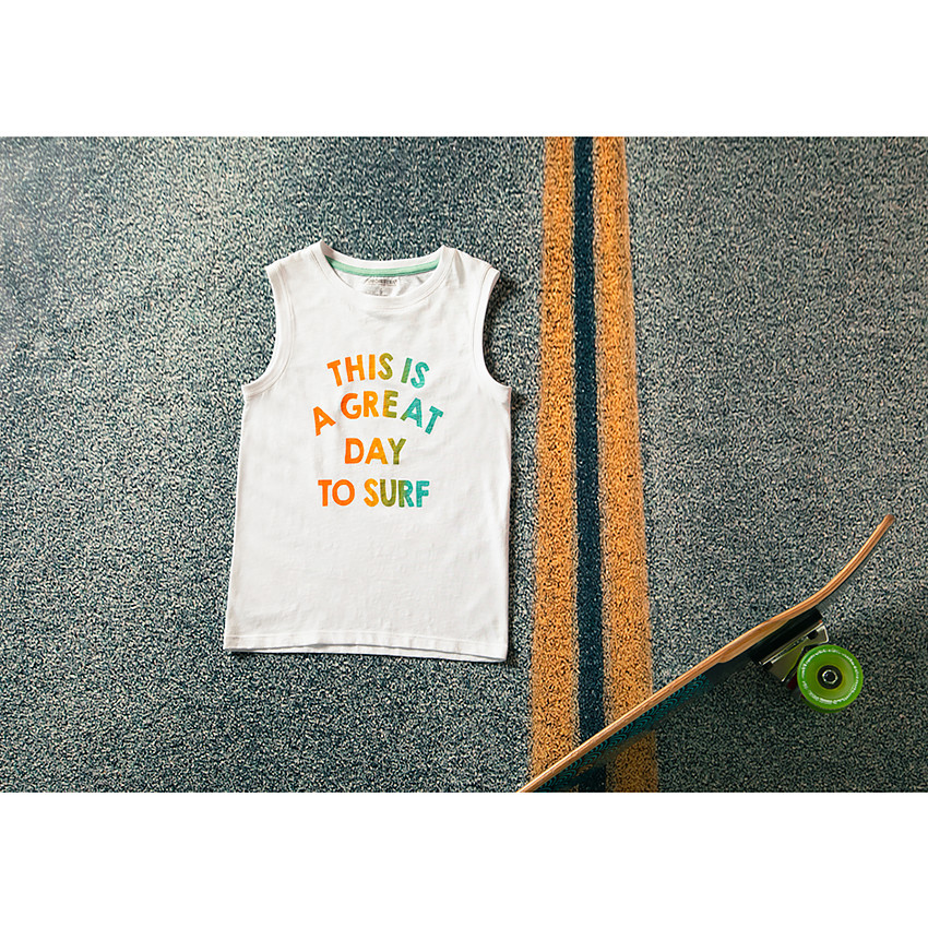 Αμάνικο μπλουζάκι από βαμβάκι με φαντεζί σχέδιο για αγόρι 