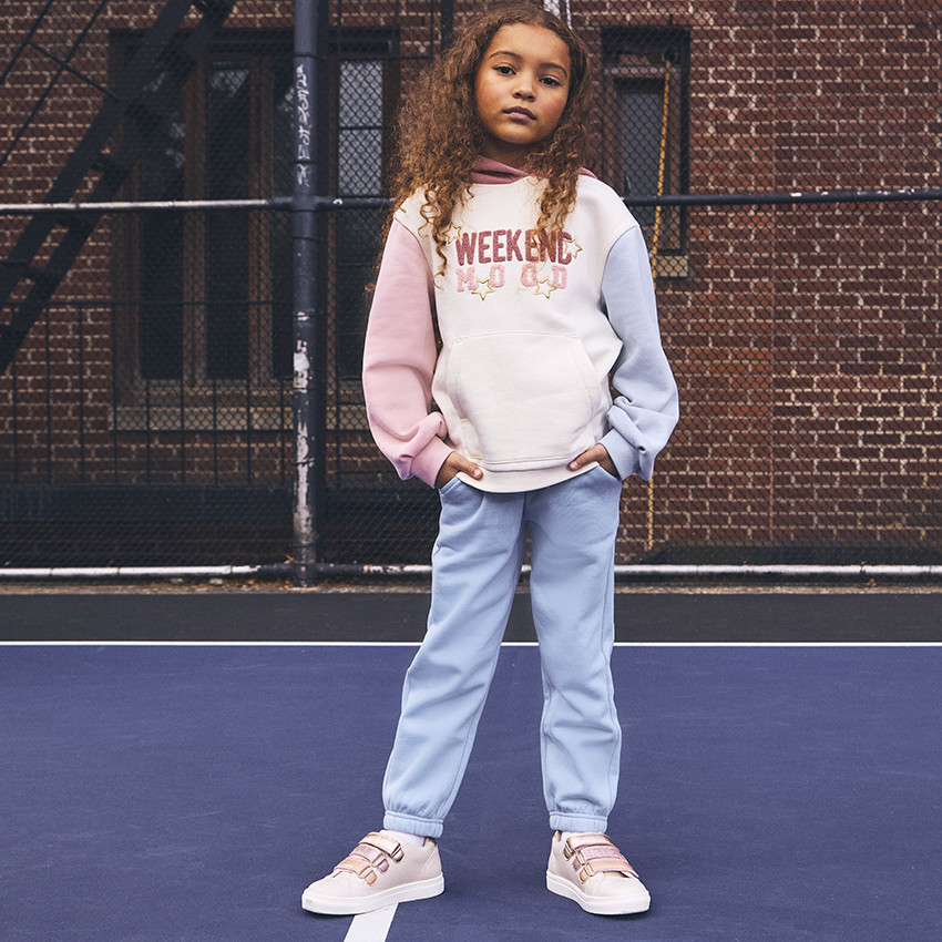 Παντελόνι jogging μονόχρωμο σε πλεκτό σχέδιο loose για κορίτσι 