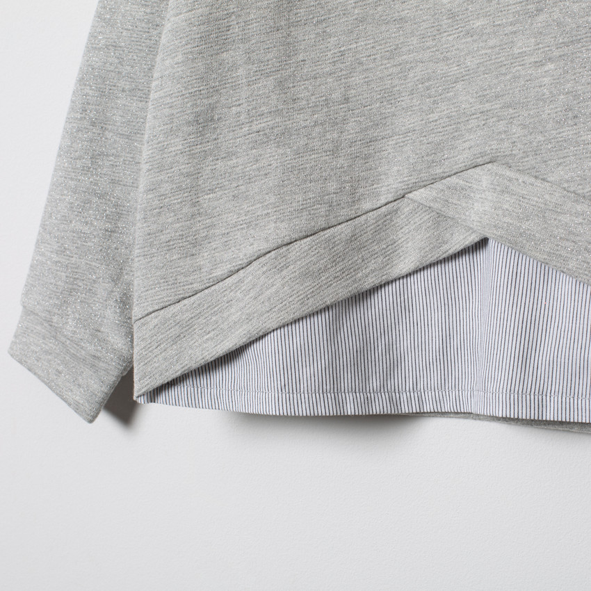 Sweat en molleton brillant avec découpe fantaisie et message pailleté 