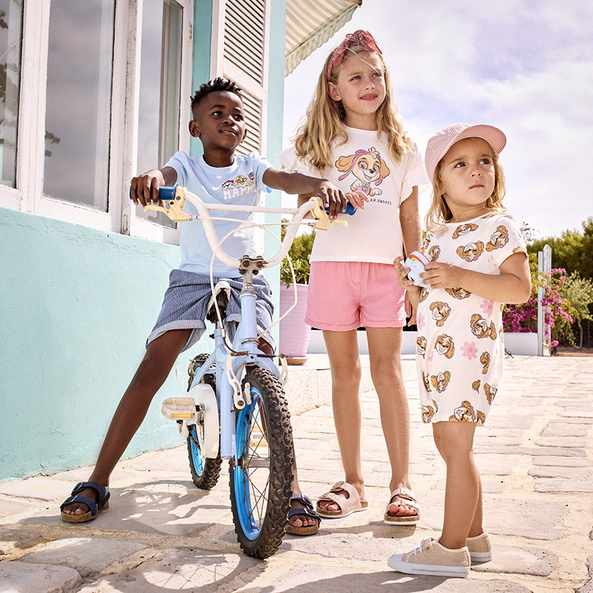 Κοντομάνικο μπλουζάκι με σχέδιο Pat