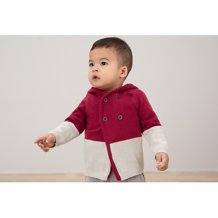 Πλεκτή ζακέτα με διχρωμία και διπλό κούμπωμα 