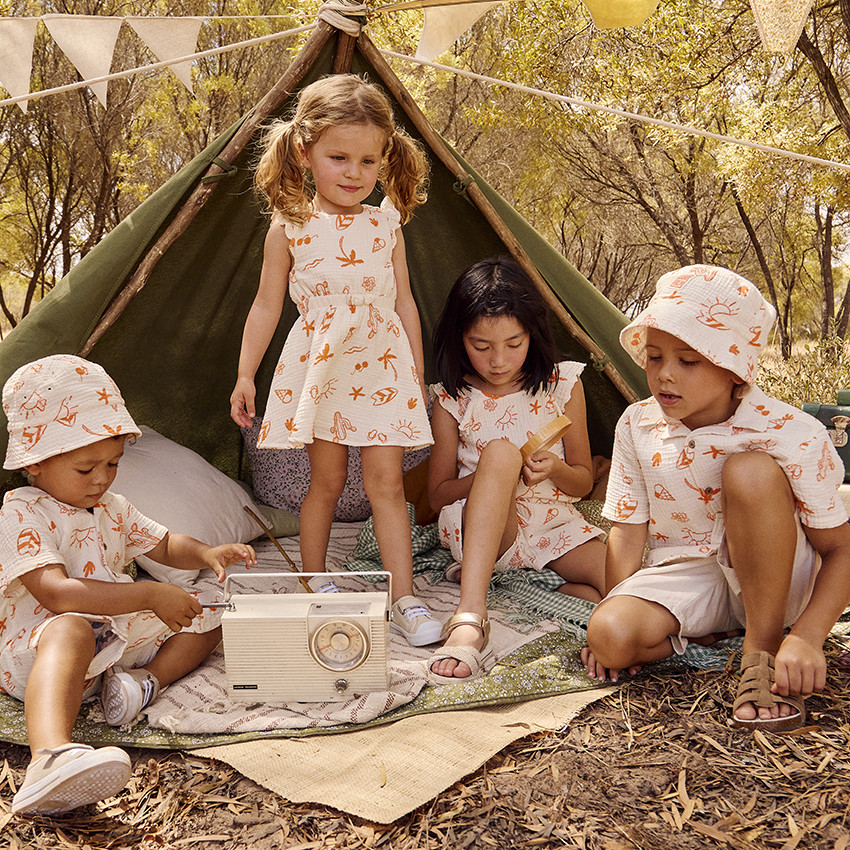 Καπέλο Bob σε tetra με φανταχτερό print διακοπές για αγόρι 