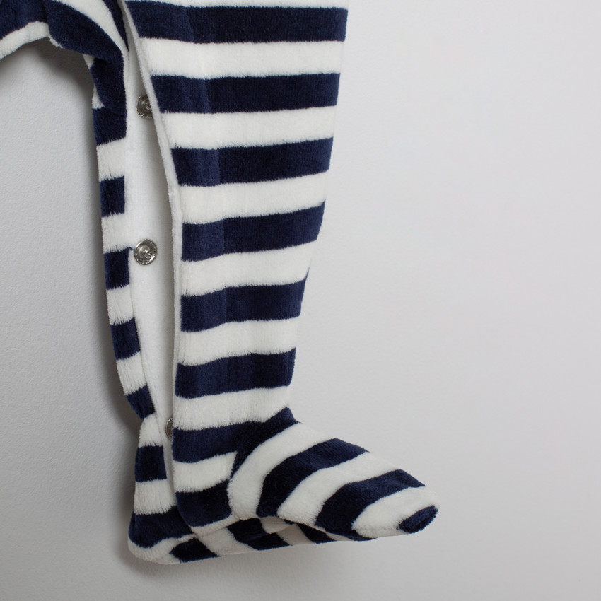 Πιτζάμα βελουτέ ριγέ με πνεύμα Χριστουγέννων για μωρό αγόρι 