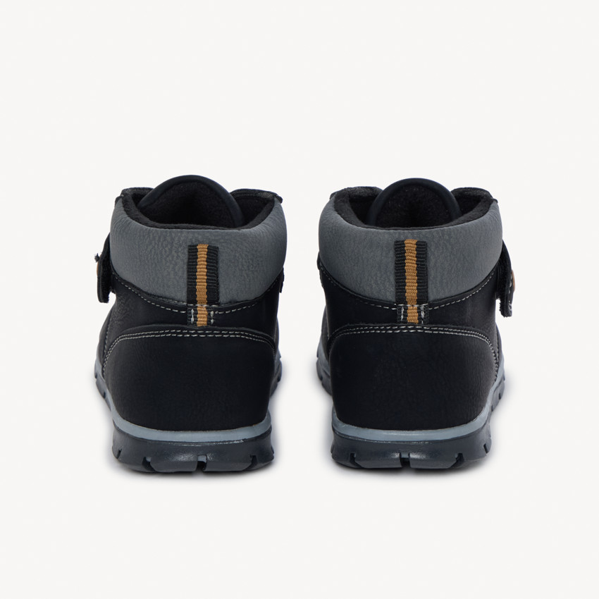 Μποτάκια με διπλές λωρίδες velcro για μωρό αγόρι 