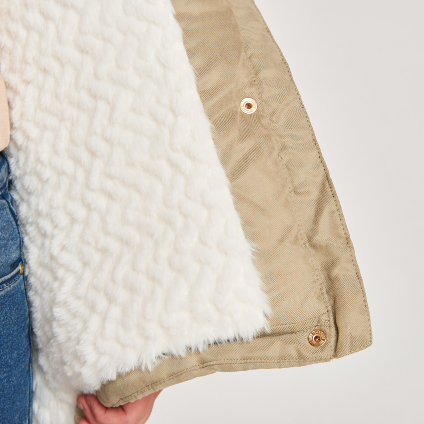 Αδιάβροχο παρκά με κουκούλα και αποσπώμενη ψεύτικη γούνα για κορίτσι 