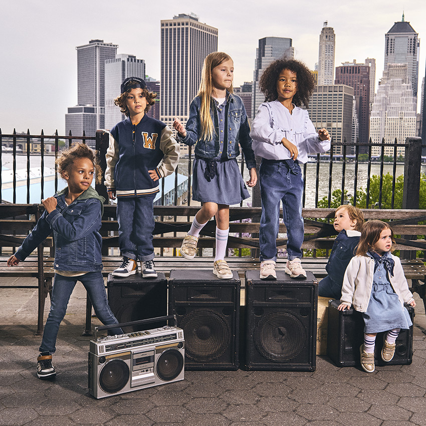 Μπουφάν από τζιν με κουκούλα και αποσπώμενο φούτερ για αγόρι 